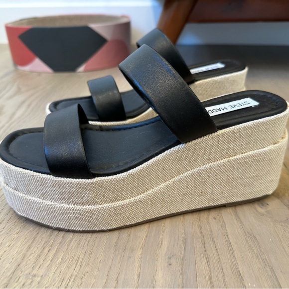 New Steve Madden moveable platform sandal - Picture 2 of 5